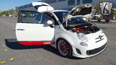 2012 Fiat Abarth image 136