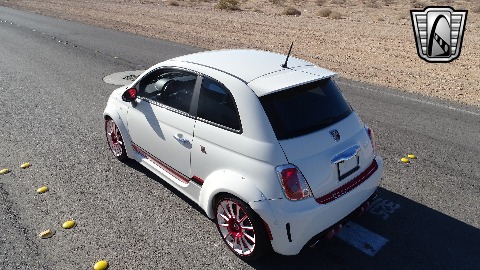 2012 Fiat Abarth image 14
