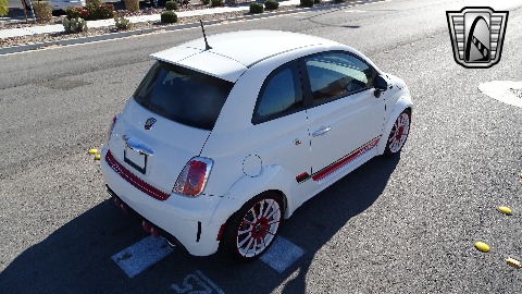 2012 Fiat Abarth image 20