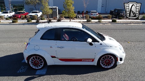 2012 Fiat Abarth image 23