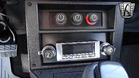 1950 Chevrolet Coupe image 75