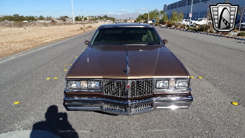 1981 Pontiac Bonneville image 4