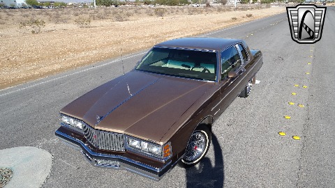 1981 Pontiac Bonneville image 8