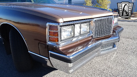 1981 Pontiac Bonneville image 39