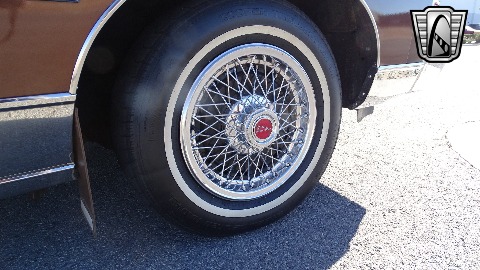 1981 Pontiac Bonneville image 101