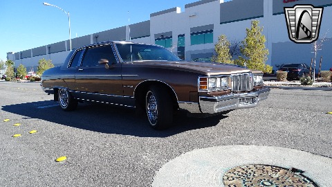 1981 Pontiac Bonneville image 24