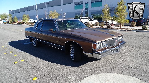 1981 Pontiac Bonneville image 25