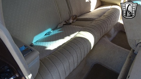 1981 Pontiac Bonneville image 77