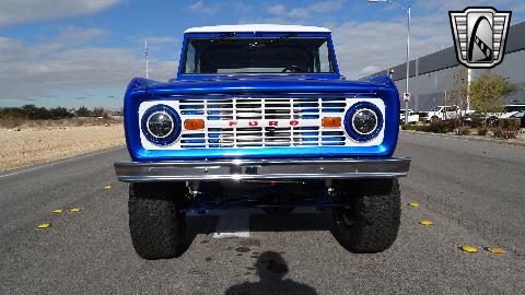 1967 Ford Bronco image 3