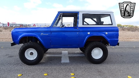 1967 Ford Bronco image 10