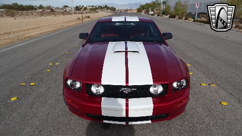 2005 Ford Mustang image 4