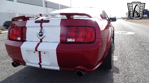 2005 Ford Mustang image 35