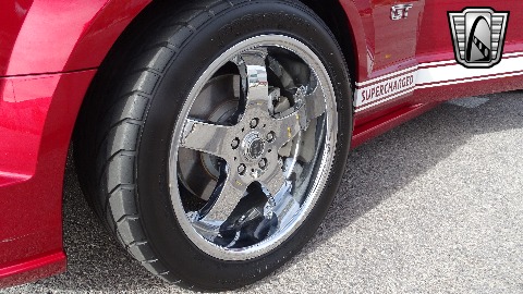 2005 Ford Mustang image 96