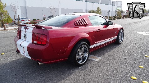 2005 Ford Mustang image 19