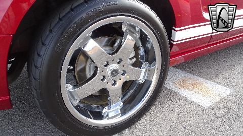 2005 Ford Mustang image 98