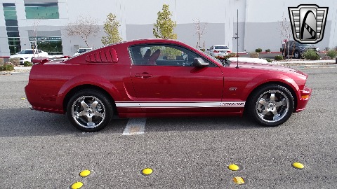 2005 Ford Mustang image 22