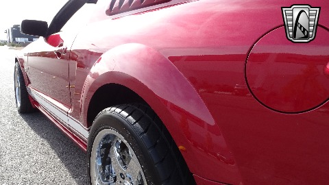 2005 Ford Mustang image 51