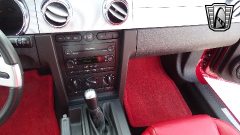 2005 Ford Mustang image 80
