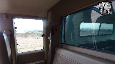 1994 Chevrolet C1500 image 81