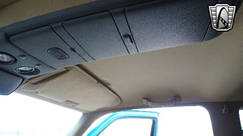 1994 Chevrolet C1500 image 83