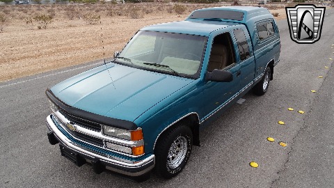 1994 Chevrolet C1500 image 8