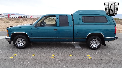 1994 Chevrolet C1500 image 10
