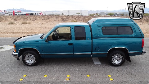 1994 Chevrolet C1500 image 11