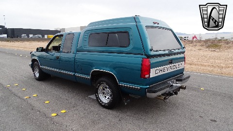 1994 Chevrolet C1500 image 13