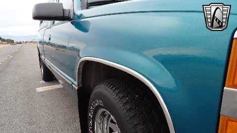 1994 Chevrolet C1500 image 40