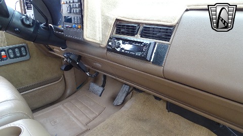 1994 Chevrolet C1500 image 93