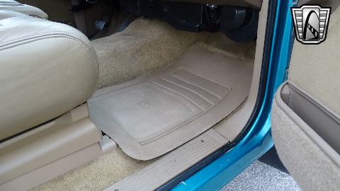 1994 Chevrolet C1500 image 94