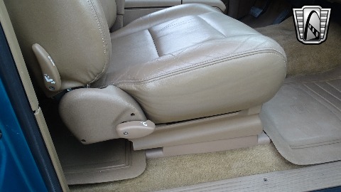 1994 Chevrolet C1500 image 95