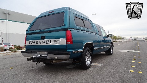 1994 Chevrolet C1500 image 18