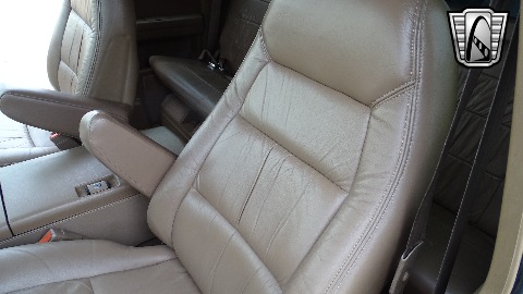 1994 Chevrolet C1500 image 71