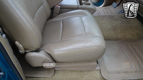 1994 Chevrolet C1500 image 75