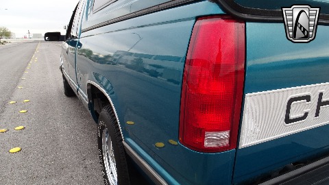1994 Chevrolet C1500 image 50