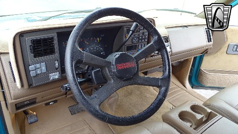 1994 Chevrolet C1500 image 76