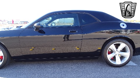 2008 Dodge Challenger image 31