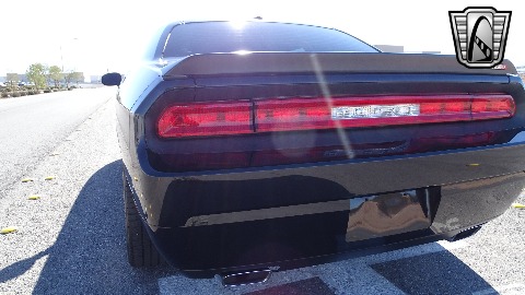 2008 Dodge Challenger image 33