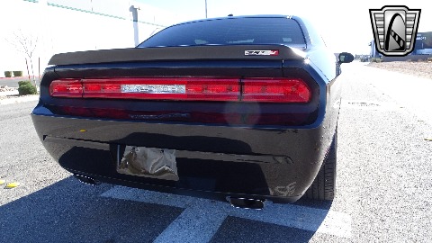 2008 Dodge Challenger image 35