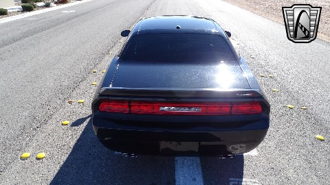 2008 Dodge Challenger image 17