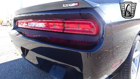 2008 Dodge Challenger image 46