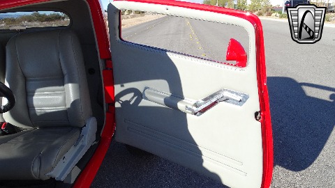 1932 Ford Coupe image 82