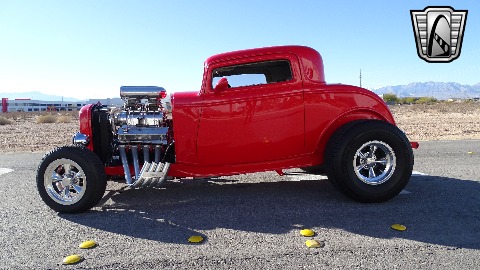 1932 Ford Coupe image 9