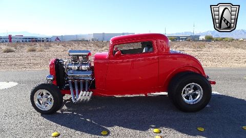 1932 Ford Coupe image 10