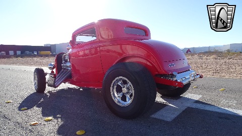1932 Ford Coupe image 12