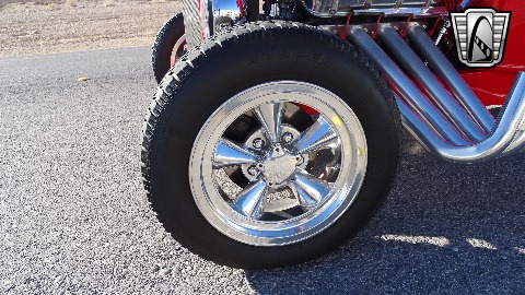 1932 Ford Coupe image 90