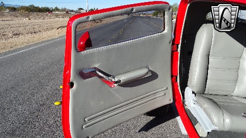 1932 Ford Coupe image 72