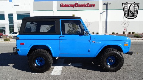 1970 Ford Bronco image 23