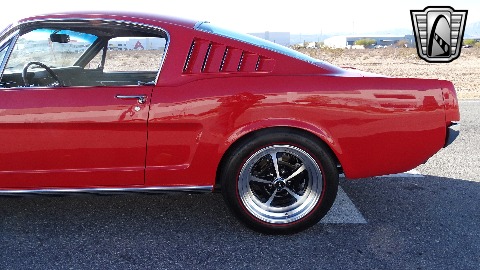 1965 Ford Mustang image 32